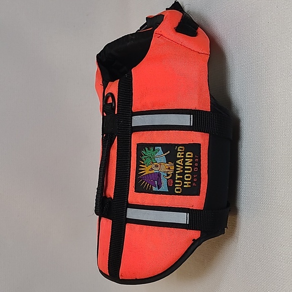 Pet Gear Other - 🌟 H. P. 🌟 Outward Hound Pet Gear reflective life vest for dogs. Two available.